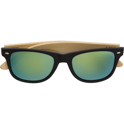 Des lunettes de soleil