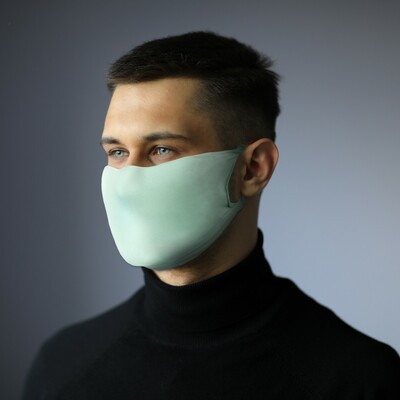 Masque réutilisable avec espace filtrant et ions argent