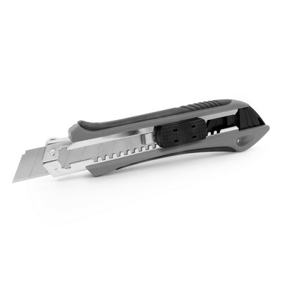 Cutter with safety mechanism, spare blades included | Sutton